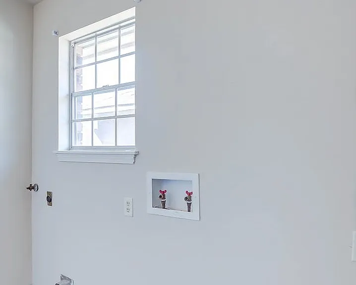 1407 Akron Dr — Photo 20