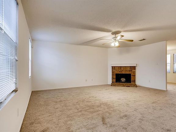 4th image of 3048 Amber Waves Ln