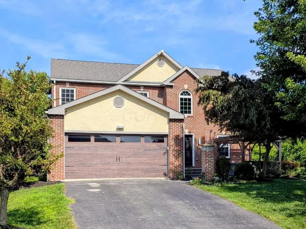6575 Rivers Edge Dr, Lewis Center, OH 43035