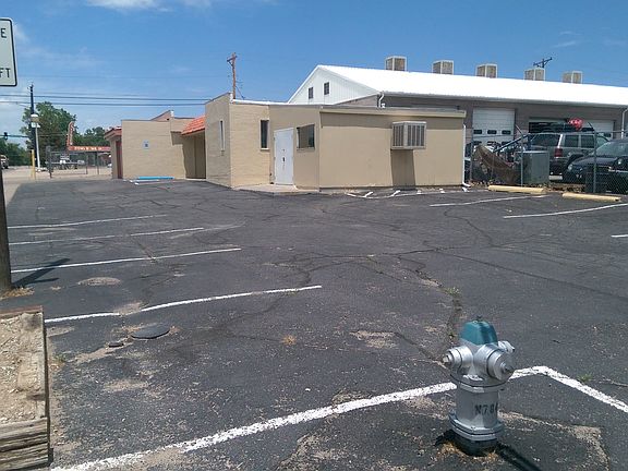 4th image of 1910 N Norwood Ave