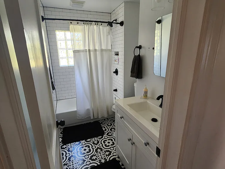 Upstairs bathroom