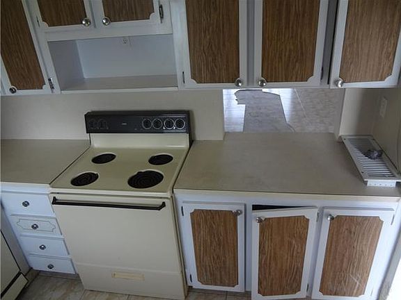 4th image of 3020 Marcos Dr #105