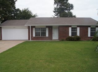 4294 W Cheyenne Dr, Fayetteville, AR 72704