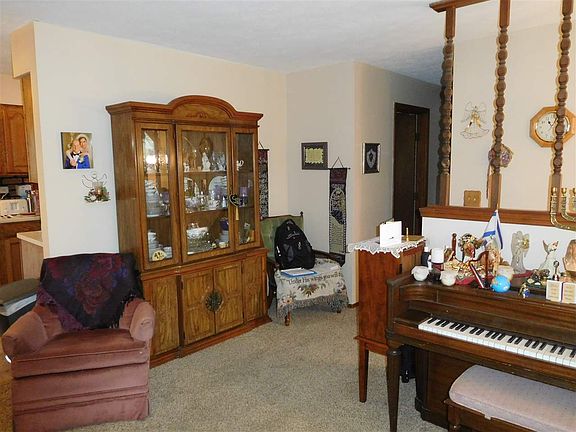 3rd image of 4355 N Brookwood Dr