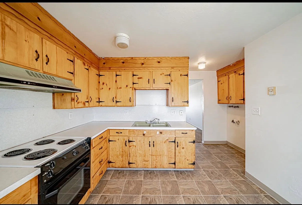 310 Moonlite Drive - 18 — Photo 2
