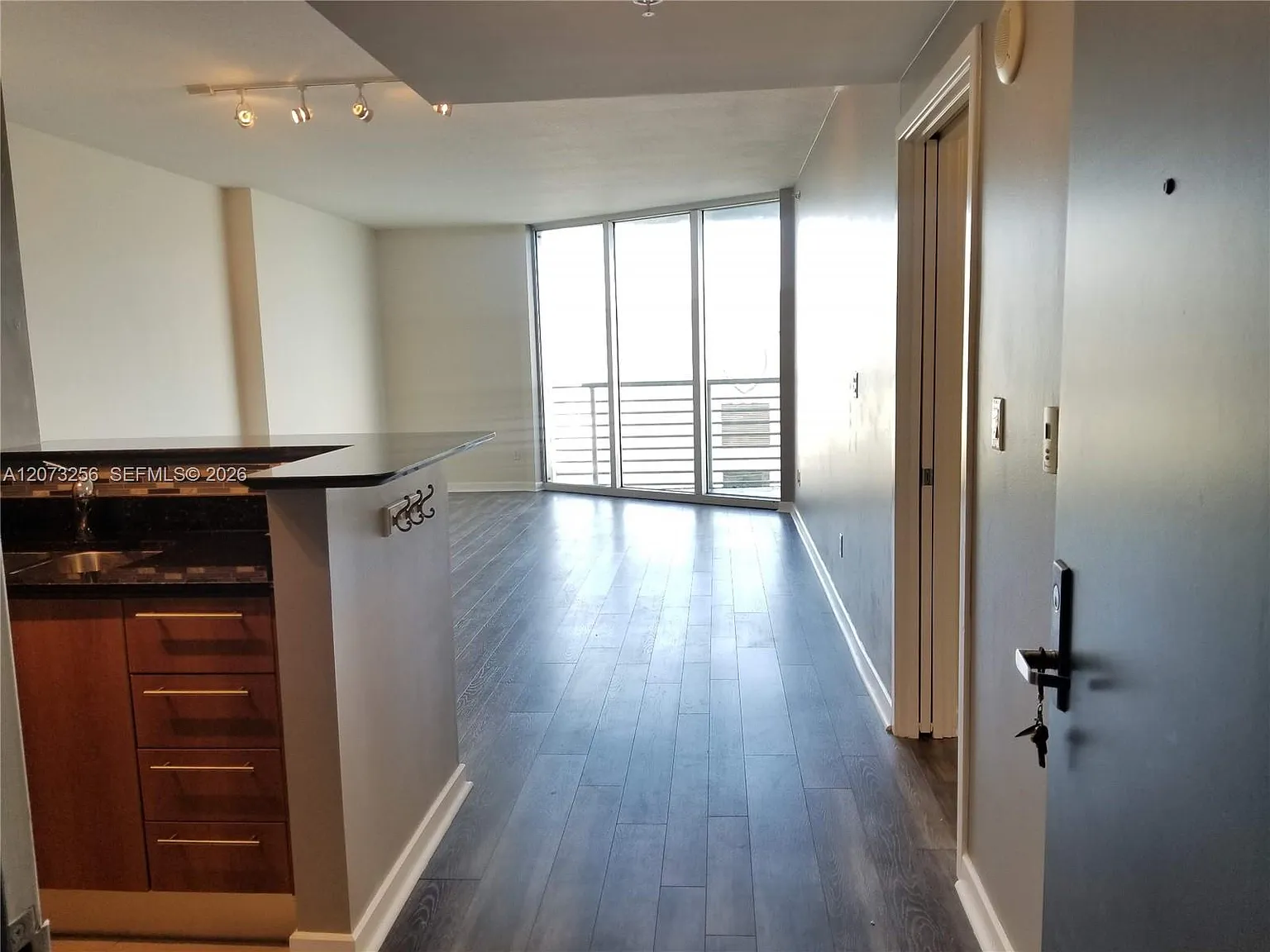 One Miami East Condo — Photo 2