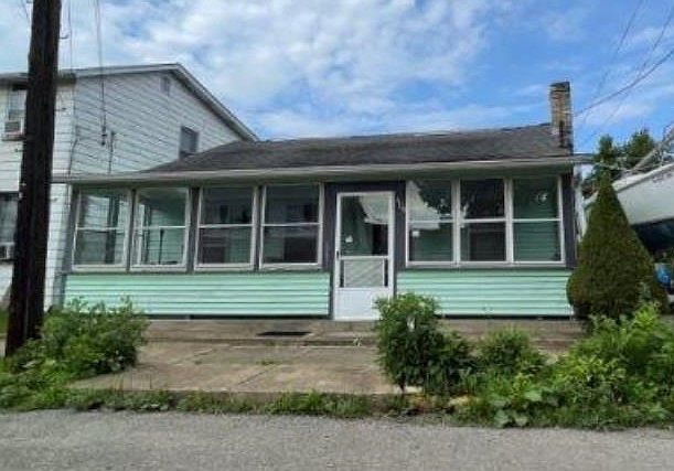 1st image of 609 Washington Ave