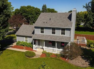 19017 Joseph Curv, Eden Prairie, MN 55346