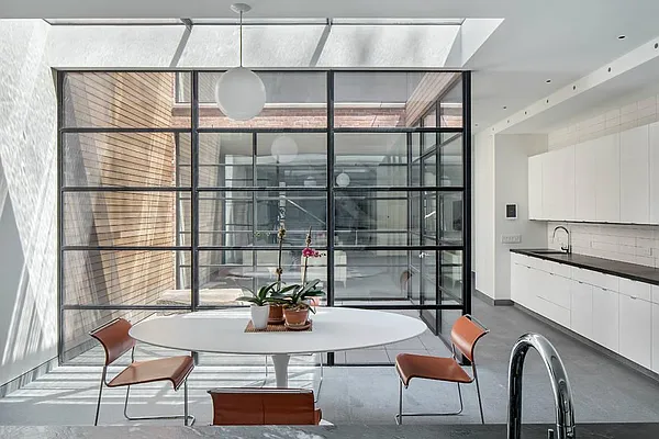 Rented by Town Residential | media 9