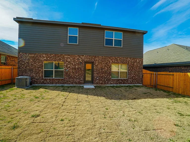 5308 Songbird Trl — Photo 29