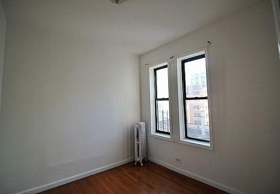 5th image of 124 E 107th St #31A