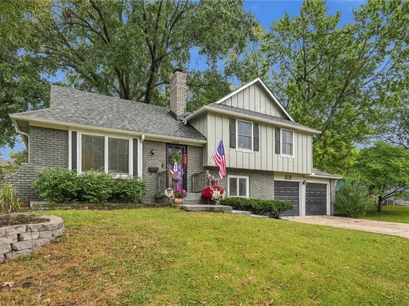 8108 W 96th Ter, Overland Park, KS 66212