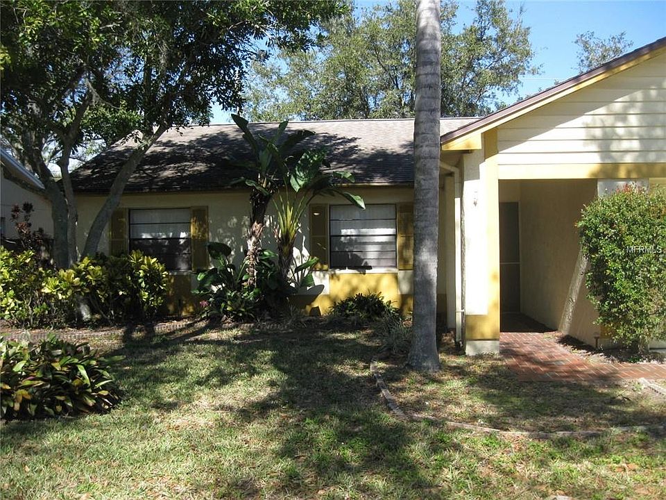 1st image of 32 Harbor Lake Cir