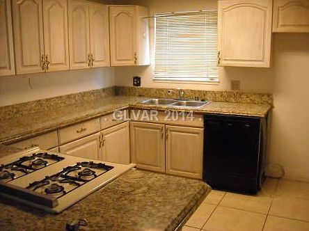 1st image of 704 Connie Dr