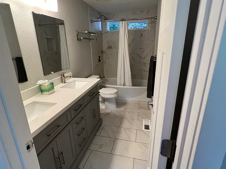 Guest Bathroom