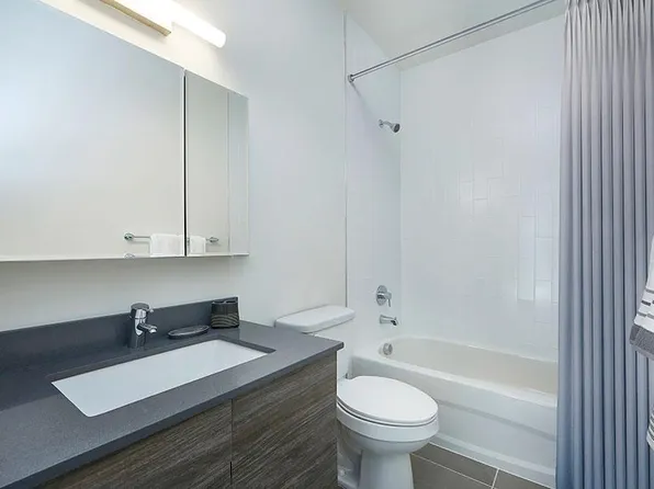 400 Claremont Avenue image 7 of 39