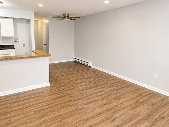 5th image of 5101 N Camac St APT E3