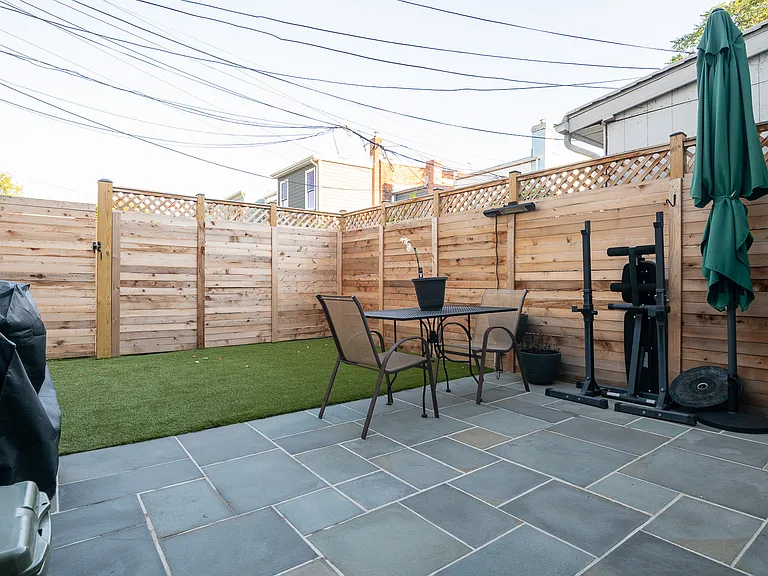 209 17th St SE — Photo 12