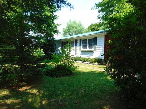2nd image of 136 Juneberry Rd