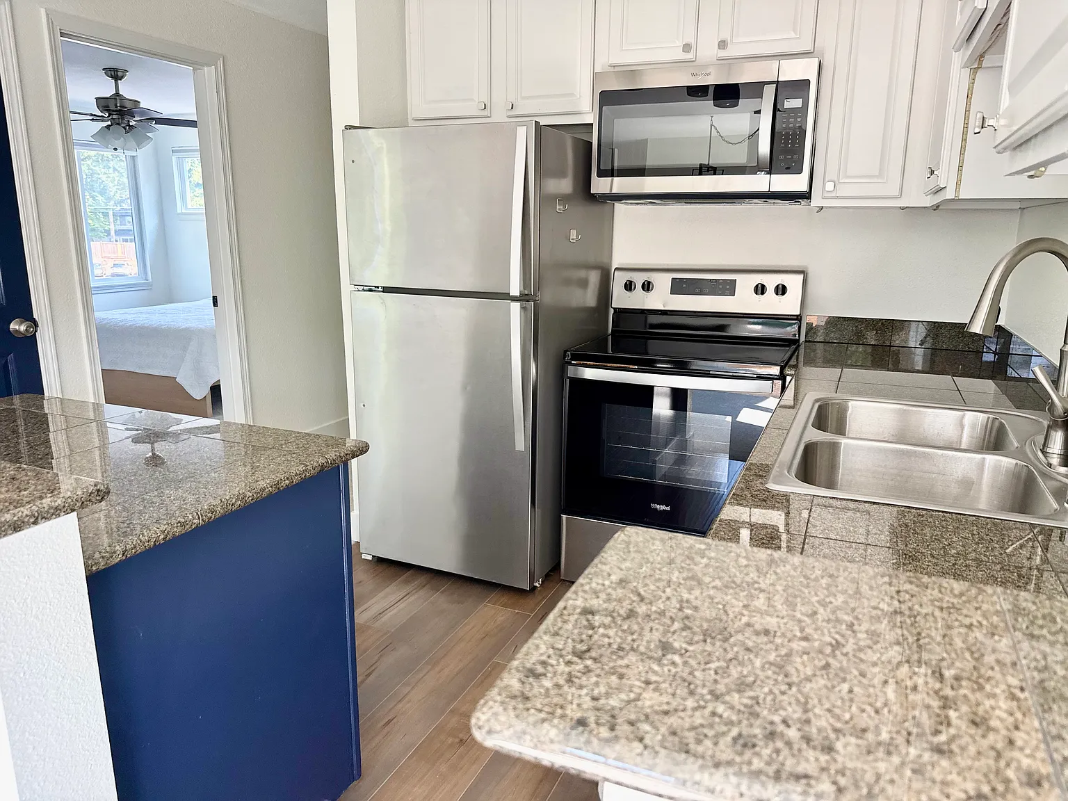 1 bed, 722 sqft, $1,800 — Photo 2
