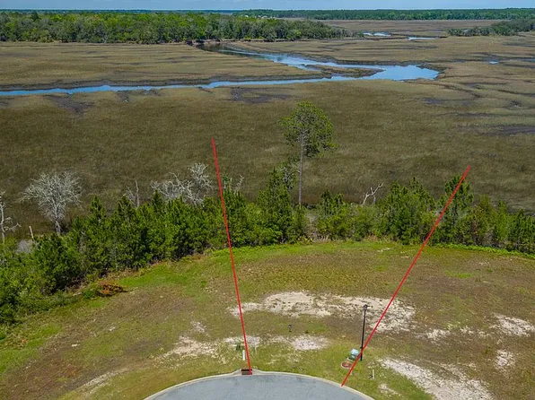 323 Bateau Dr, Winding River, GA 31558