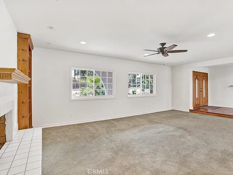 6099 Nutmeg Ln — Photo 11