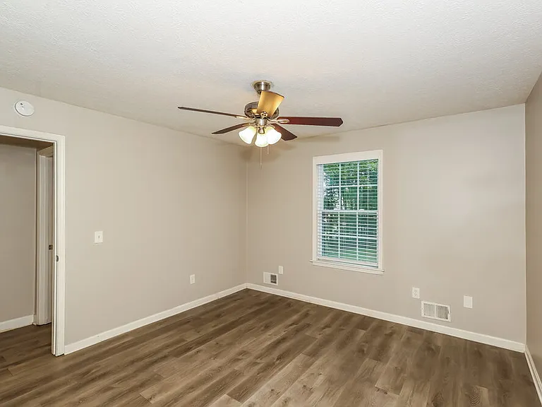 15 Valley Brook Dr — Photo 15