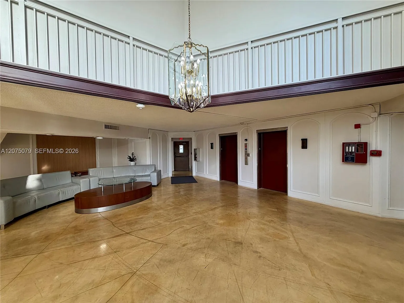 Crestview Towers Condo — Photo 2