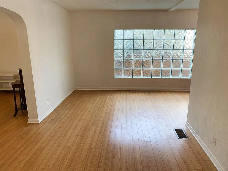 1226 S Highland Ave — Photo 8