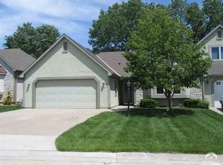 2705 Chipperfield Rd, Lawrence, KS 66047