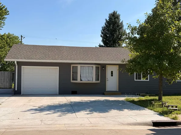 3014 W 2nd Street, North Platte, NE 69101