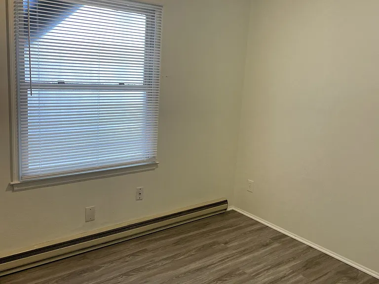 912 N State Rd #6 — Photo 3