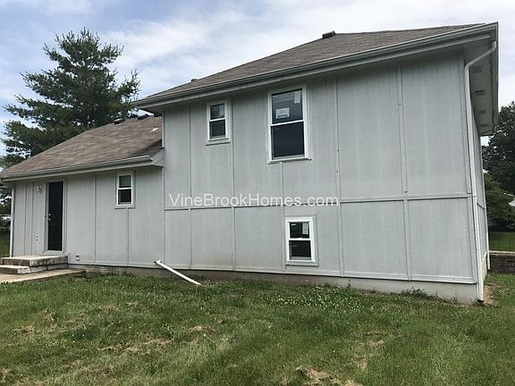 3rd image of 13204 Park Hills Dr