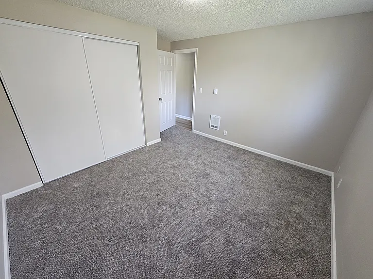2537 Wilark Dr NW — Photo 19