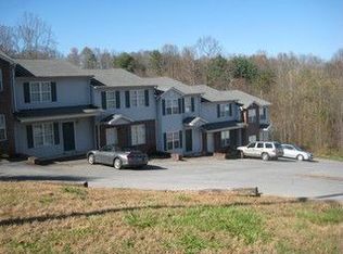 520 Ridgeview Cir, Bluff City, TN 37618
