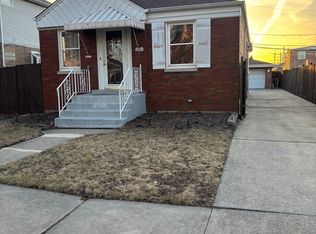 5520 S Mobile Ave, Chicago, IL 60638