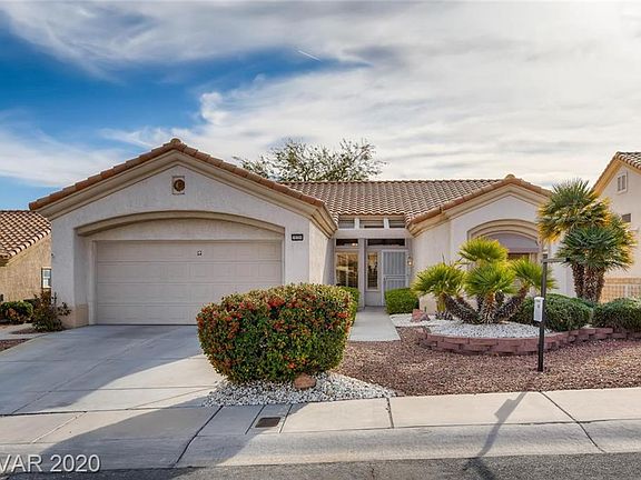 2nd image of 10209 Crescent Creek Dr
