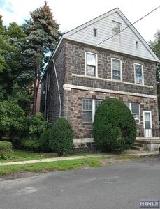 224 Columbia Ave, Cliffside Park, NJ, 07010