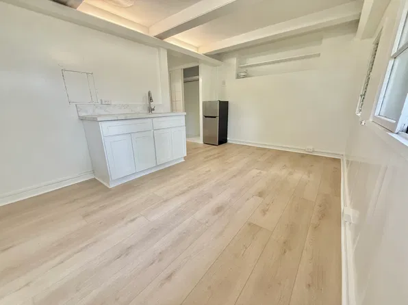1602 Mikahala Way, Honolulu, HI