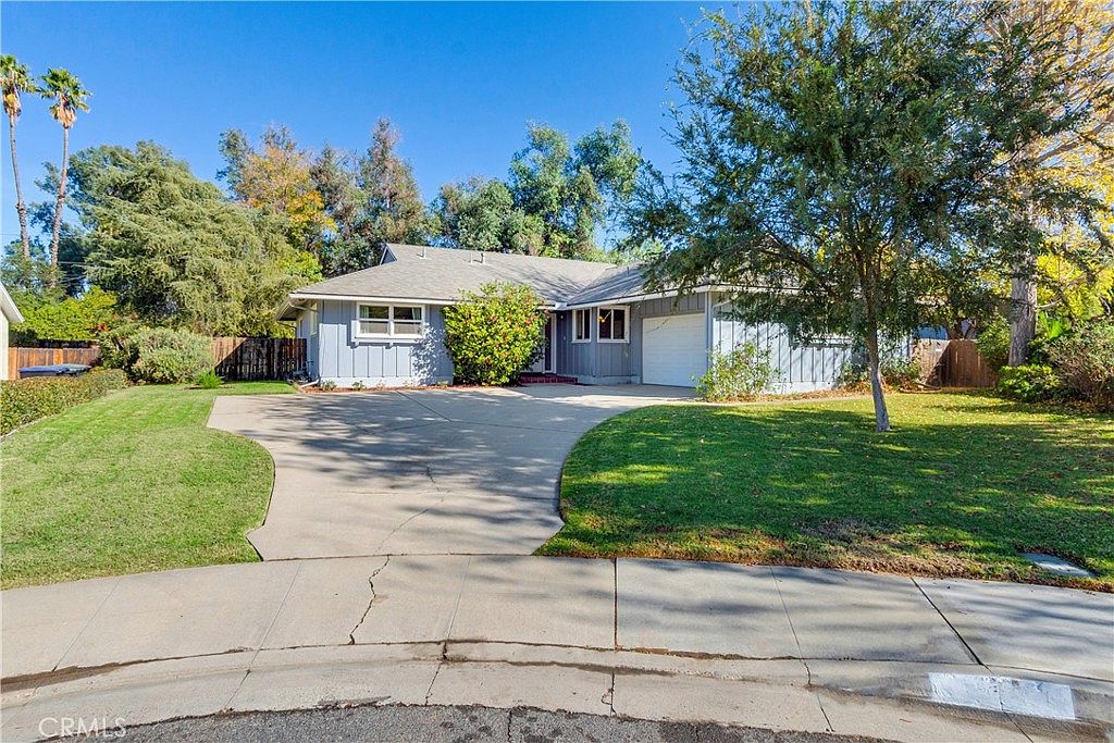 2807 Chisholm Rd, Riverside, CA 92506 | Zillow