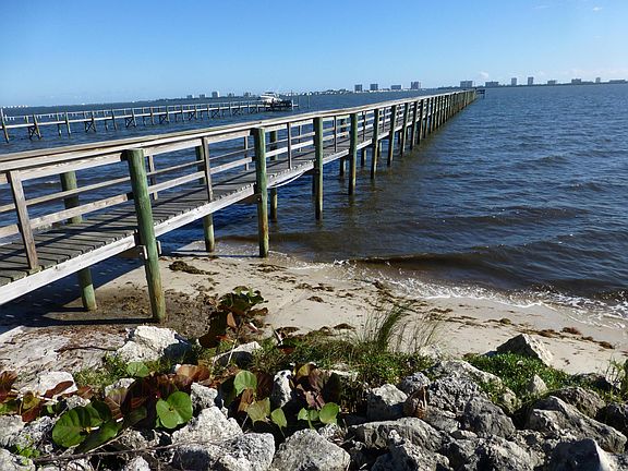 5th image of 13525 S Indian River Drive #105
