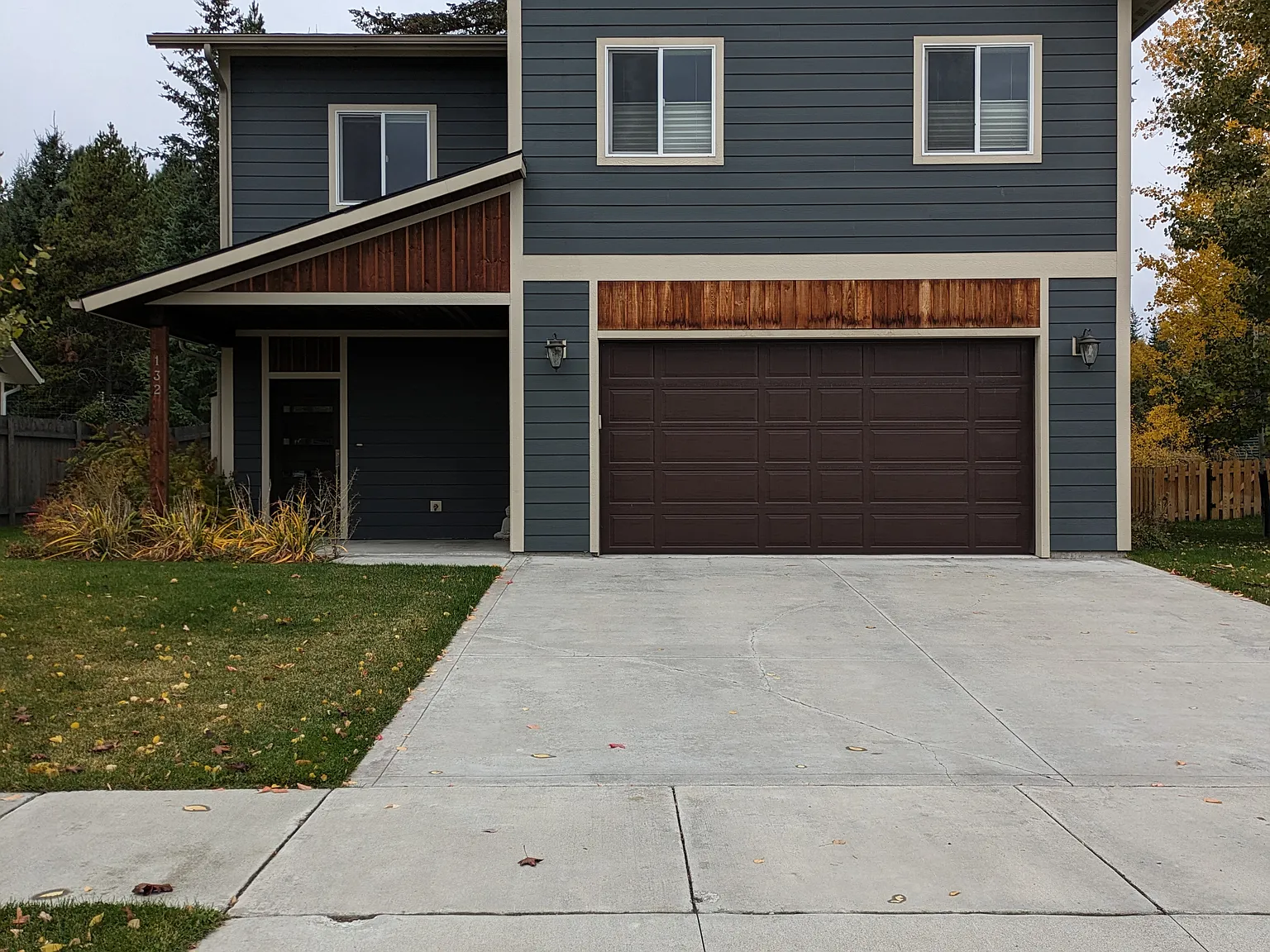 3 bed, 2.5 bath, 2620 sqft, $4,000 — Photo 1