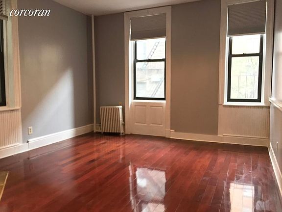 3rd image of 169 W 83rd St APT 2