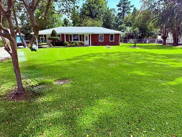 1730 Dupard St — Photo 2