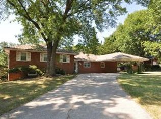 3501 NW Oakcrest Dr, Kansas City, MO 64151