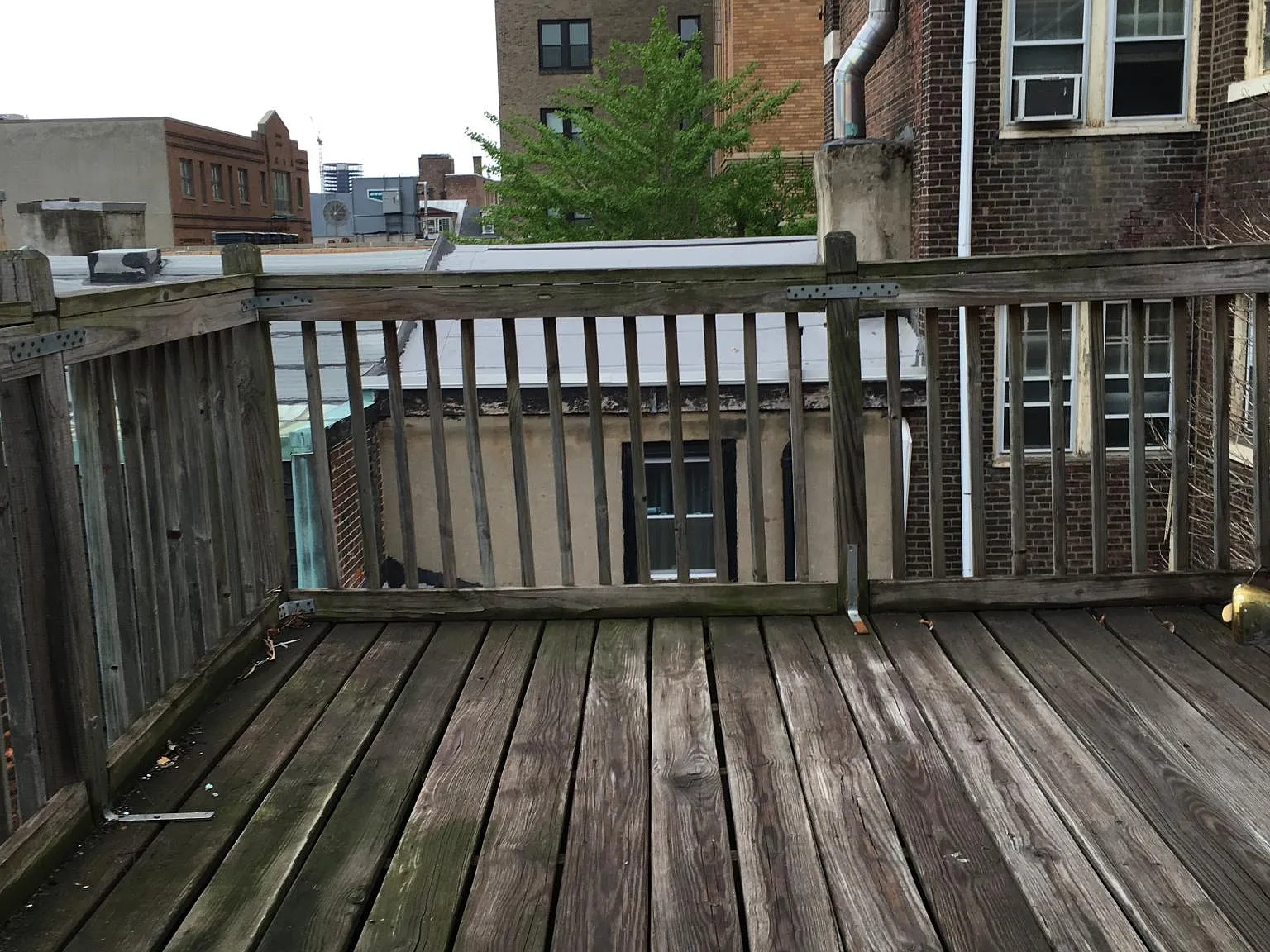 322 S 15th Street — Photo 2