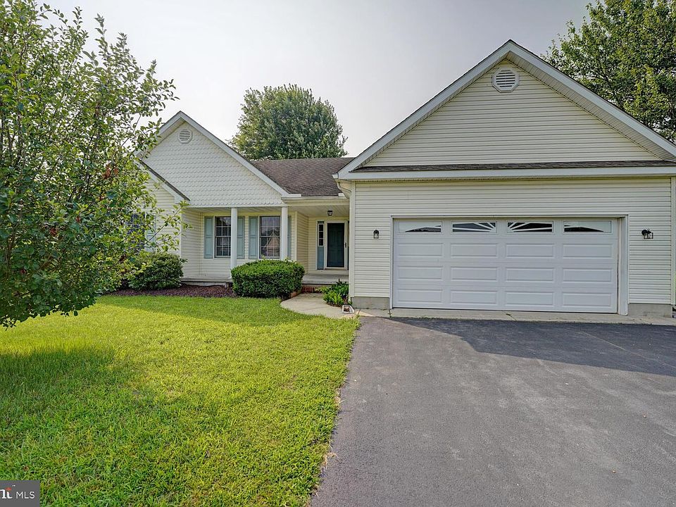 1st image of 31278 Edgewood Dr