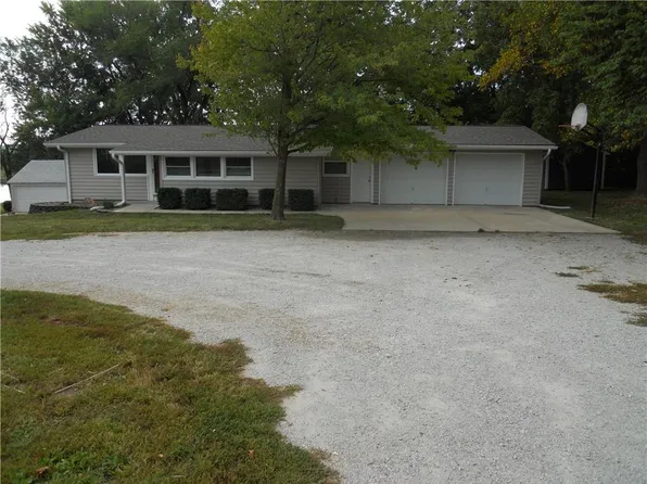 15201 NE 144th St, Kearney, MO 64060