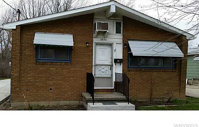 1st image of 1840 Como Park Blvd