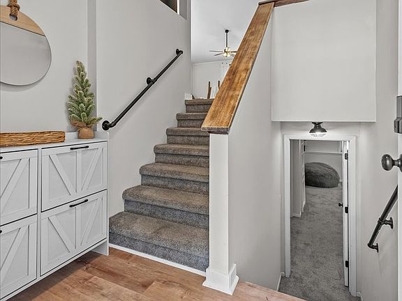 3rd image of 117 Benedict Dr SW